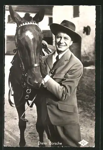 AK Schauspieler Dieter Borsche mit Pferd im Film "Die Barrings"