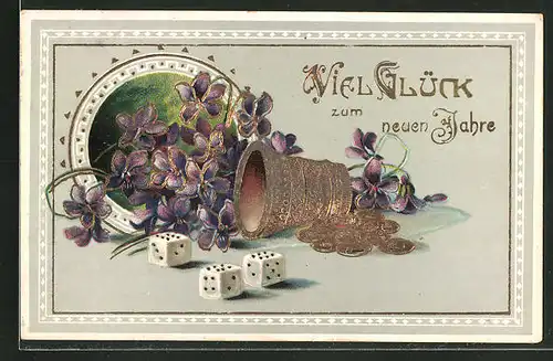 Präge-Lithographie Würfelbecher mit Würfeln und lila Blüten, "Viel Glück im neuen Jahr"