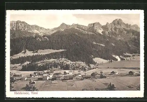 AK Haldensee, Ortsansicht gegen die Berge