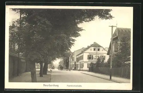 AK Neu-Isenburg, Partie an der Frankfurterstrasse mit Blick auf ein Restaurant