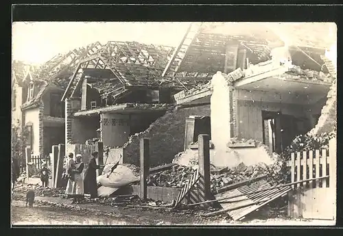 Foto-AK Oppau, Dampfkesselexplosion 1921, zerstörte Einfamilienhäuser einer Siedlung