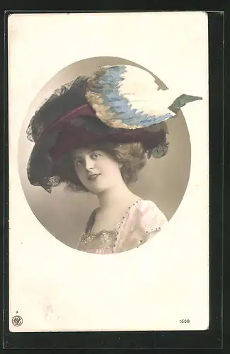 AK Portrait einer jungen Frau mit riesigem Hut