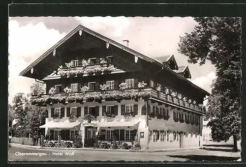 AK Oberammergau, Partie am Hotel Wolf