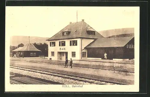 AK Boll, Am Bahnhof