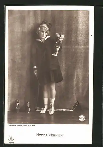 AK Schauspielerin Hedda Vernon als kleines Mädchen mit Puppe