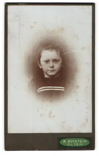 Fotografie A. Amstein, Olten, Portrait Mädchen mit zurückgebundenem Haar