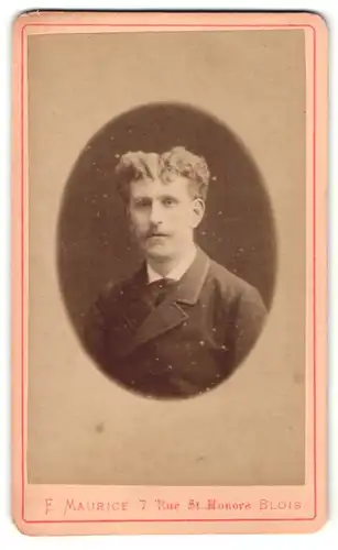 Fotografie E. Maurice, Blois, Portrait Herr mit zeitgenöss. Frisur