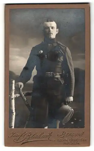 Fotografie Josef Blajnik, Beroune, österreichischer Soldat in Uniform mit Orden