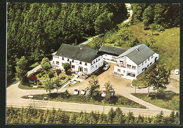 AK Kulmain AlmHofstetten, Gasthaus Berghof Alm aus der Luft gesehen