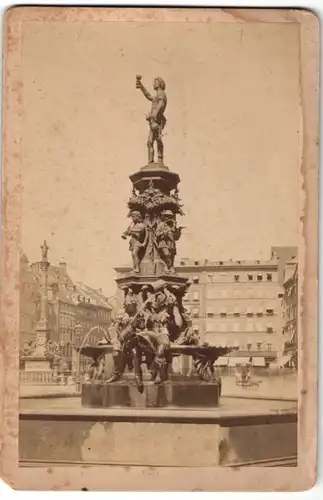 Fotografie Georg Weigel, München, Ansicht München, Fischbrunnen auf dem Marienplatz
