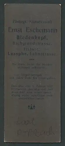 Fotografie Ernst Eschemann Biedenkopf, Laasphe / Lahnstrasse, Herr mit Schnurrbart in edlem Anzug mit Taschenuhr