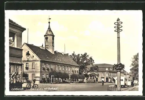 AK Zehdenick, Marktplatz mit Rathaus