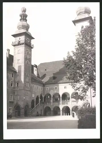 Fotografie Fotograf unbekannt, Ansicht Klagenfurt, Partie am Landhaus