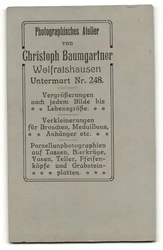 Fotografie Chr. Baumgartner, Wolfratshausen, Bayer mit Wanderstab in Tracht