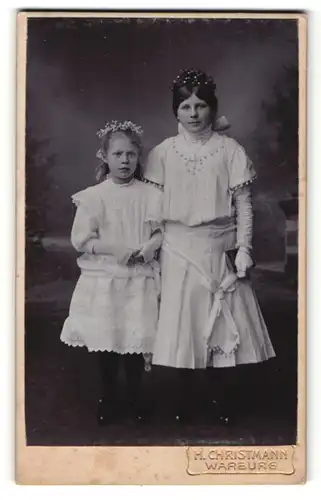 Fotografie H. Christmann, Warburg, Portrait kleines und grosses Mädchen in feierlicher Kleidung