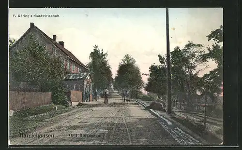 AK Harriehausen, Strasse am östlichen Dorfausgang mit F. Dörings Gasthaus