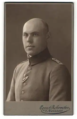 Fotografie Ernst Schroeter, Meissen, Portrait Leutnant in Feldgrau