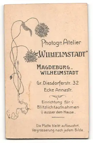 Fotografie Atelier Wilhelmstadt, Magdeburg-Wilhelmstadt, Portrait Säugling in Kleidchen