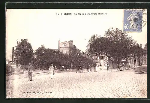 AK Vierzon, La Place de la Croix-Blanche