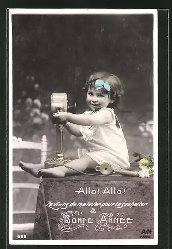 AK Mädchen mit Telefon: "Allo! Allo!..."