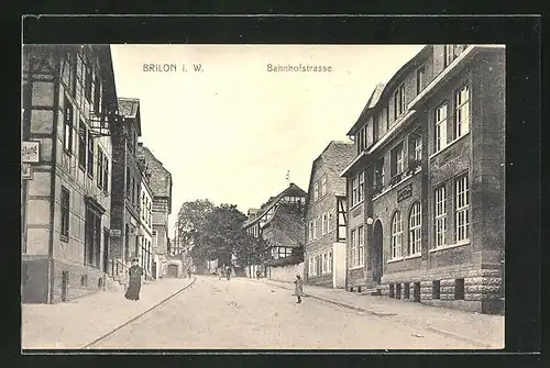 AK Brilon i. W., Blick in die Bahnhofstrasse