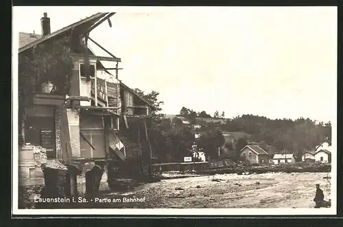 AK Lauenstein i. Sa., durch das Hochwasser zerstörte Häuser am Bahnhof, 8. Juli 1927