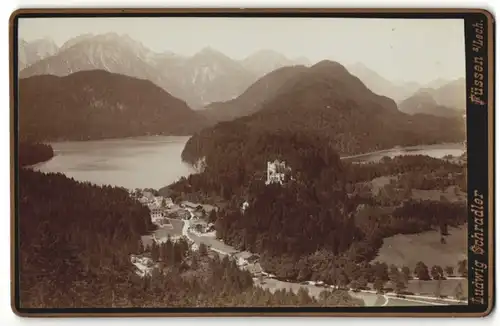 Fotografie Ludwig Schradler, Füssen a/Lech, Ansicht Hohenschwangau, Blick zum Schloss
