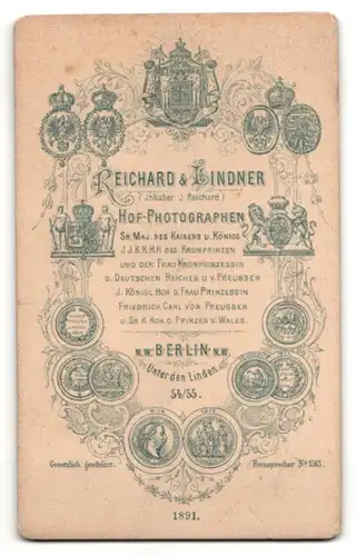 Fotografie Reichard & Lindner, Berlin, Portrait Mann in Abendgarderobe