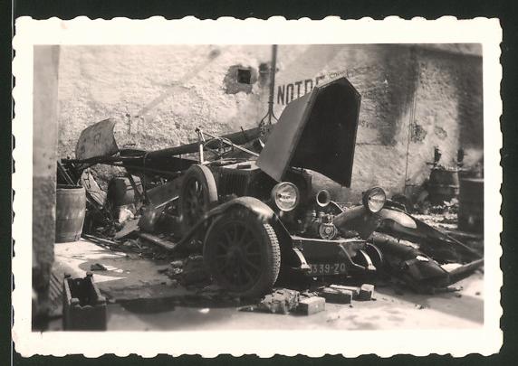 Fotografie Auto Renault Unfallwagen Wrack Zum Ausschlachten
