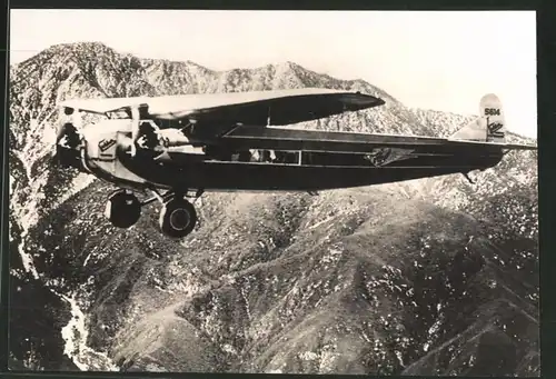 Fotografie Flugzeug Fokker F10, Kennung 5614