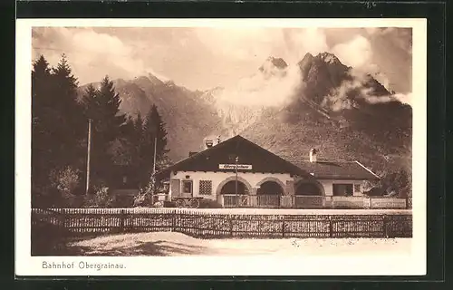 AK Obergrainau, Bahnhof gegen das Gebirge