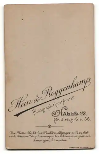 Fotografie Hein & Roggenkamp, Halle, Junge Frau im Kleid