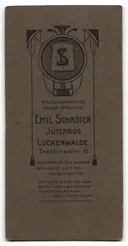 Fotografie Emil Schröter, Jüterbog, Herr in Anzug