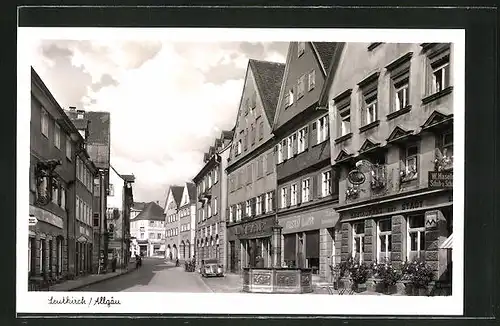 AK Leutkirch / Allgäu, Hauptstrasse mit Restaurant zur Stadt