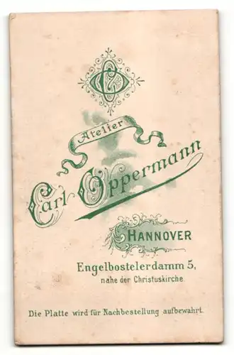 Fotografie C. Oppermann, Hannover, Portrait halbwüchsiger Knabe mit Mittelscheitel