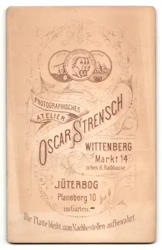 Fotografie Oscar Strensch, Wittenberg & Jüterbog, Portrait Bub in festlicher Kleidung