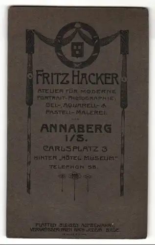 Fotografie Fritz Hacker, Annaberg i/S, Portrait Säugling in Leibchen