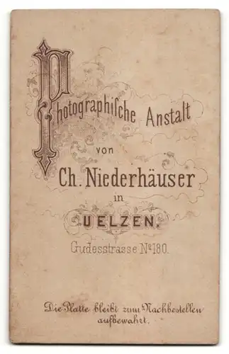 Fotografie Ch. Niederhäuser, Uelzen, Portrait Fräulein in Kleid