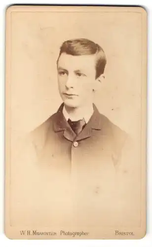 Fotografie W. H. Midwinter, Bristol, Portrait Knabe in Anzug