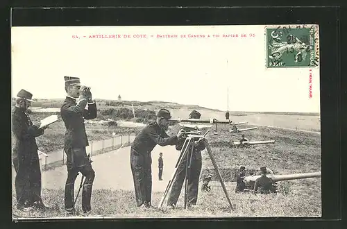 AK Artillerie De Cote, Batterie De Canons A Tir Rapide de 95, Beobachter mit Feldstecher und Fernrohr