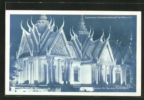 AK Paris, Exposition coloniale internationale 1931, Pavillon du Cambodge, Vue de nuit