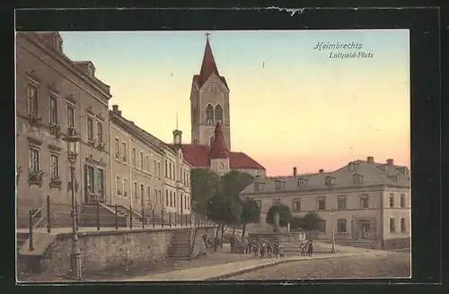 AK Helmbrechts, Luitpold-Platz mit Sicht zum Kirchturm