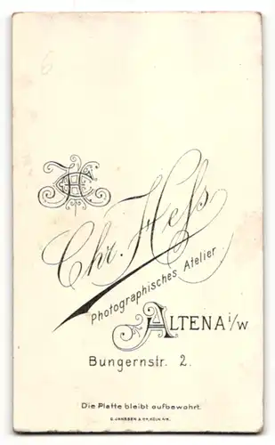 Fotografie Chr. Hess, Altena i/W, Portrait Kleinkind in Kleidchen