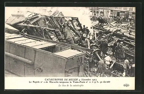 AK Melun, Eisenbahnkatastrophe 4.11.1913, Besichtigung der Unglücksstelle