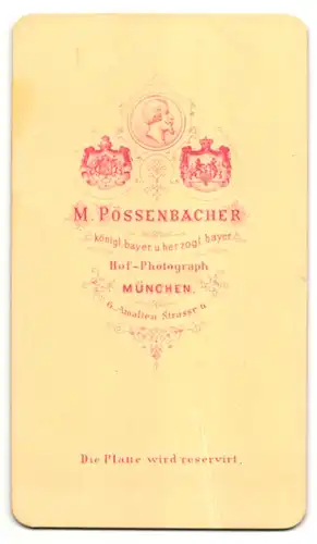 Fotografie M. Pössenbacher, München, Portrait junger Herr mit zeitgenöss. Frisur
