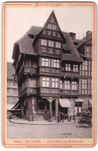 Fotografie Römmler & Jonas, Dresden, Ansicht Halberstadt, altes Haus am Holzmarkt, Ladengeschäft Militär-Effecten