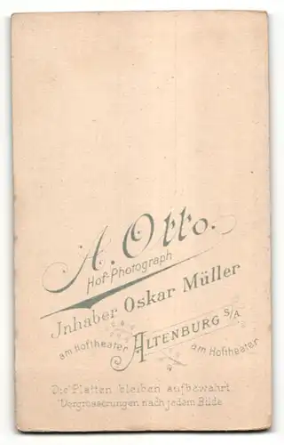 Fotografie A. Otto, Altenburg, Portrait junge Dame mit zusammengebundenem Haar