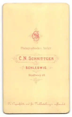 Fotografie Atelier Schnittger, Schleswig, Portrait Husar in Uniform