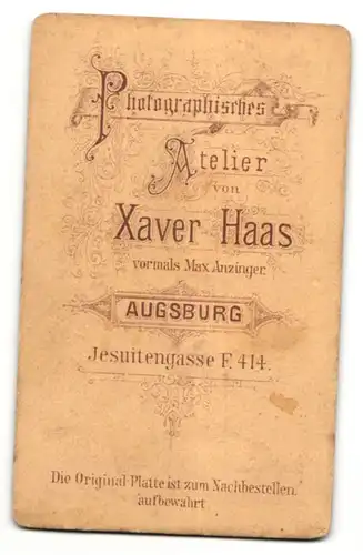 Fotografie Xaver Haas, Augsburg, Portrait blonder Herr mit Schnauzer und Fliege im Jackett