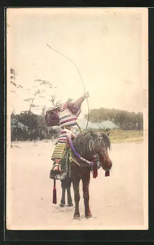 AK Japaner mit Pferd beim Bogenschiessen